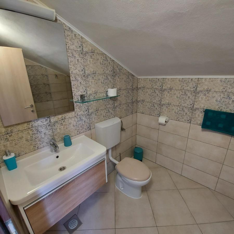 Apartments Batistic Supetarska Draga Exterior photo